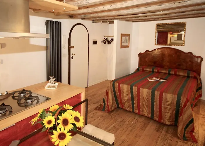 Boutique Campo De' Fiori Otel 3*